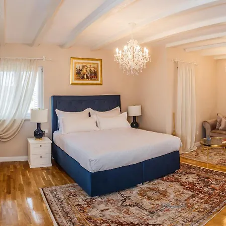 San Mihael Luxury 1 4* دوغوبولج